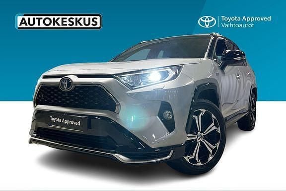 Käytetty Toyota RAV4 Premium 182 HP (133 kW) 2021 Harmaa Katumaasturi