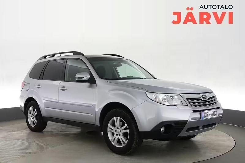 Käytetty Subaru Forester 150 HP (110 kW) 2012 Katumaasturi