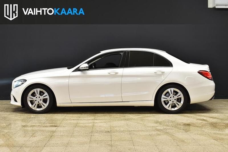 Käytetty Mercedes A180 Avantgarde 156 HP (114 kW) 2018 Sedan