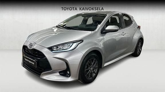 Hopea Käytetty 2024 Toyota Yaris Plus Viistoperä | 23 490 € (Hieman kallis) - Kuva 1/4