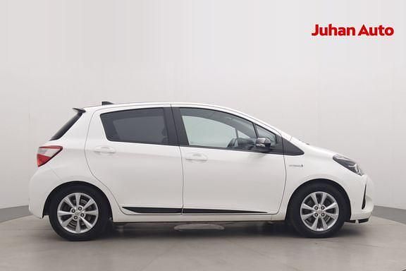 Käytetty Toyota Yaris Sport 99 HP (72 kW) 2019 Valkoinen Viistoperä