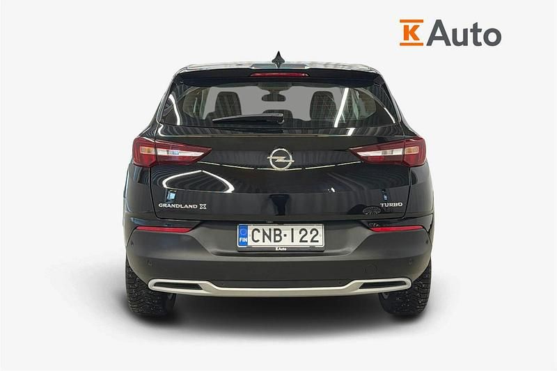 Käytetty Opel Grandland X Innovation 181 HP (133 kW) 2019 Musta Katumaasturi
