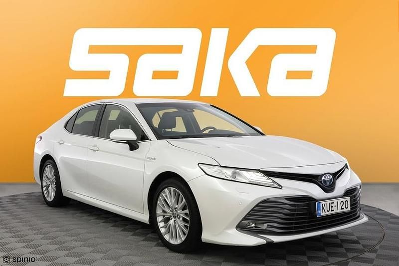 Käytetty 2020 Toyota Camry Style Sedan | 26 400 € (Perustarjous) - Kuva 1/3