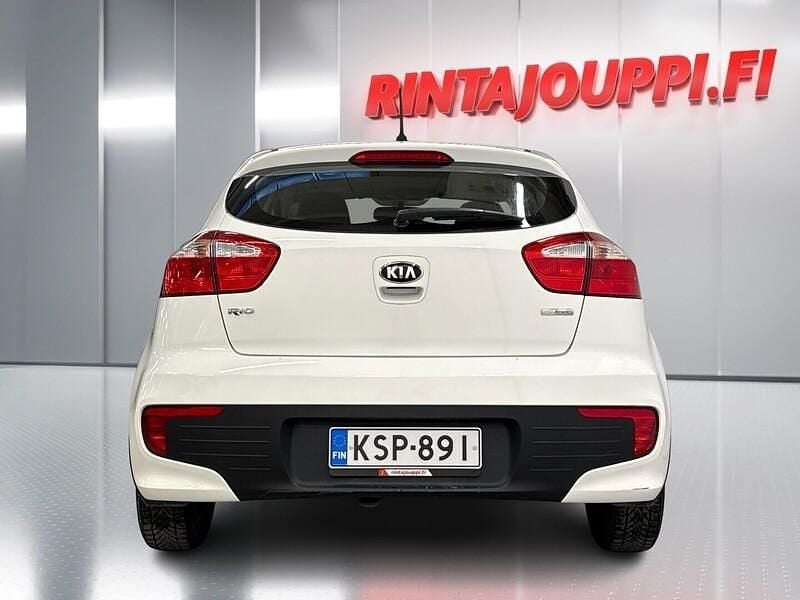 Käytetty Kia Rio LX 84 HP (61 kW) 2017 Valkoinen Viistoperä