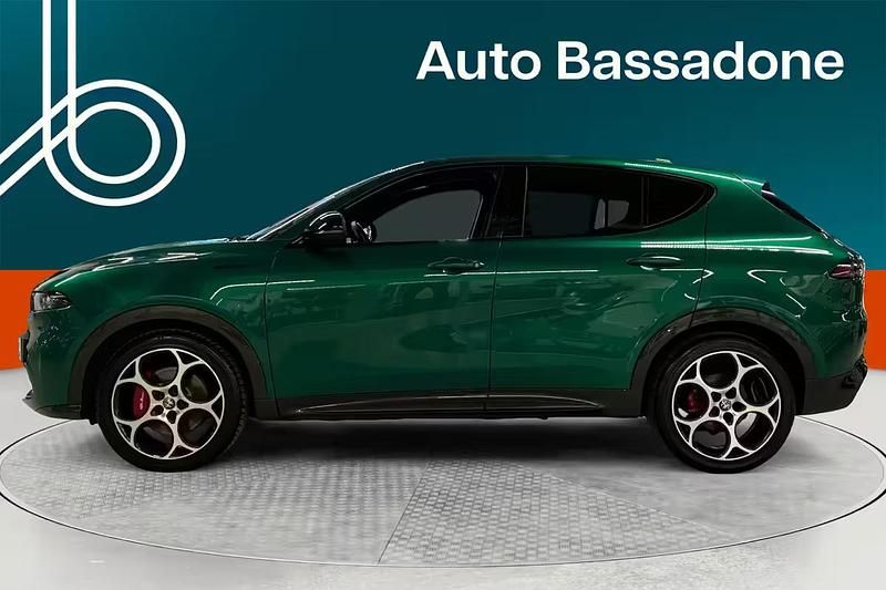 Käytetty Alfa Romeo Tonale Edizione Speciale 131 HP (96 kW) 2024 Katumaasturi
