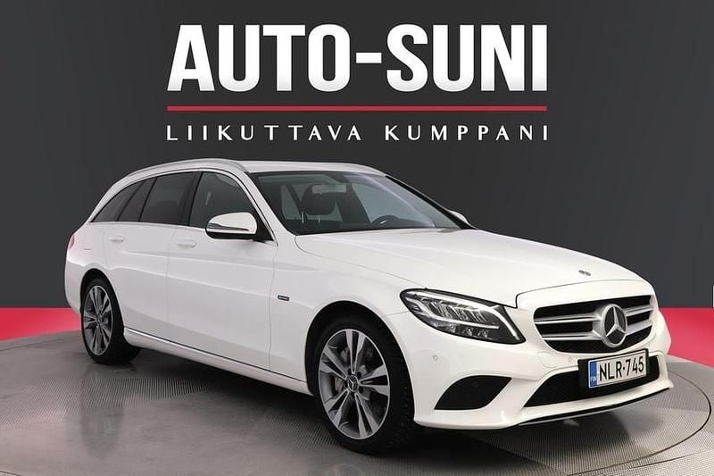 Valkoinen Käytetty 2019 Mercedes C300e Avantgarde Edition Farmari | 27 900 € (Kallis) - Kuva 1/3