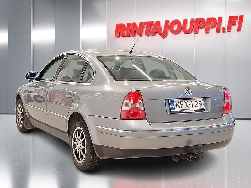 Käytetty VW Passat 150 HP (110 kW) 2004 Harmaa Sedan