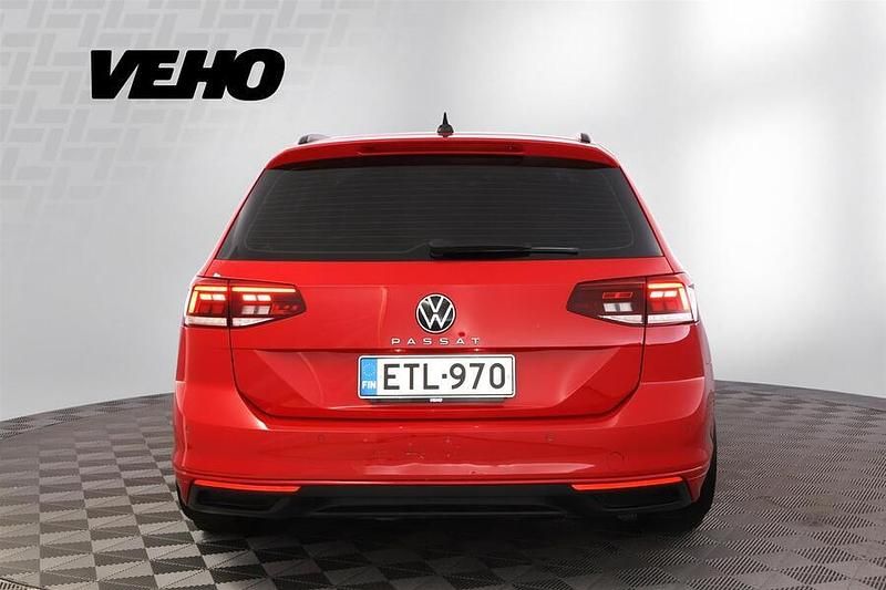 Käytetty VW Passat 150 HP (110 kW) 2021 Punainen Farmari