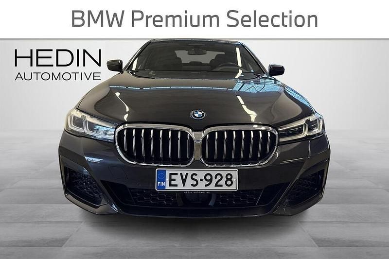 Käytetty BMW 530e M Sport 292 HP (214 kW) 2023 Musta Sedan
