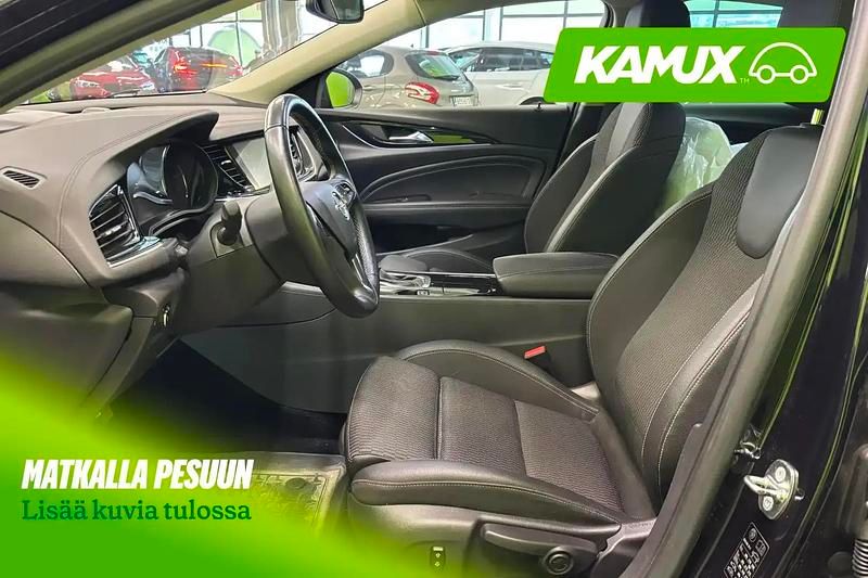 Käytetty Opel Insignia Innovation 165 HP (121 kW) 2018 Sininen Sedan