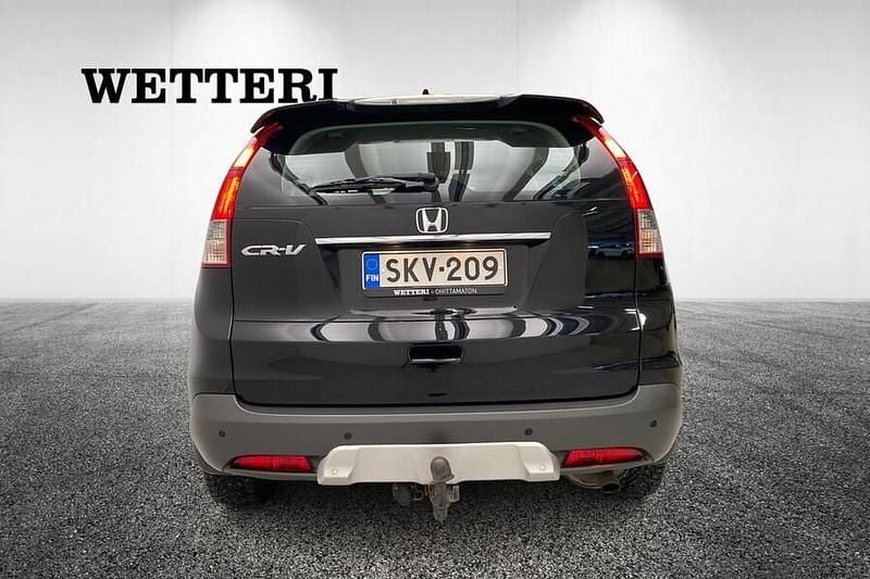 Käytetty Honda CR-V Comfort 150 HP (110 kW) 2013 Musta Katumaasturi
