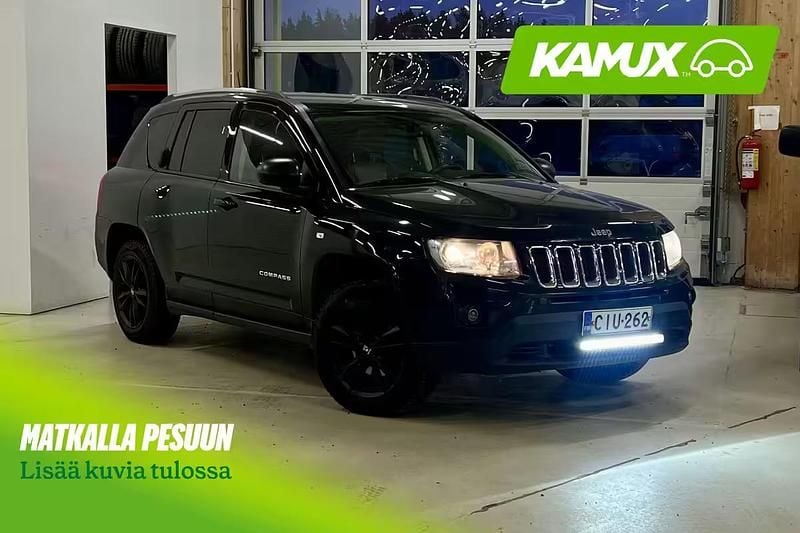 Musta Käytetty 2012 Jeep Compass Limited Katumaasturi | 8 290 € (Kallis) - Kuva 1/4