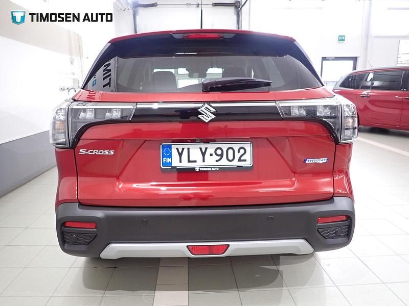 Käytetty Suzuki SX4 S-Cross GL 175 HP (128 kW) 2022 Harmaa Katumaasturi