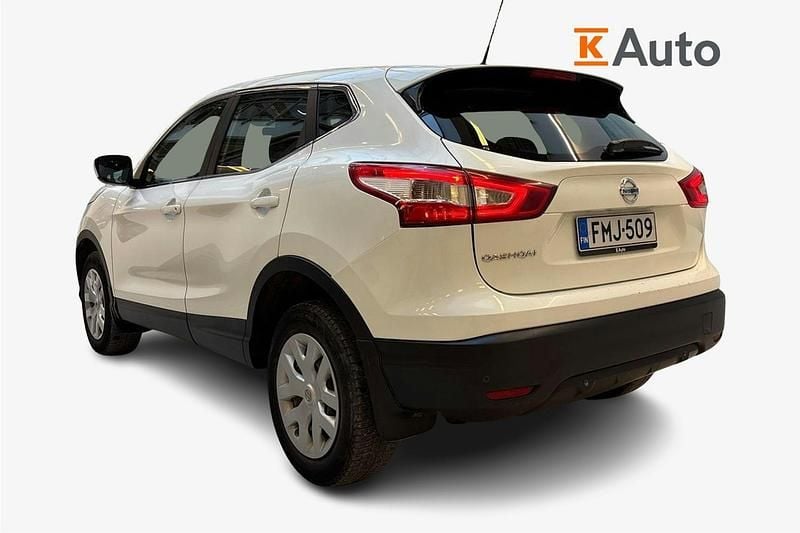 Käytetty Nissan Qashqai Visia 116 HP (85 kW) 2017 Valkoinen Katumaasturi