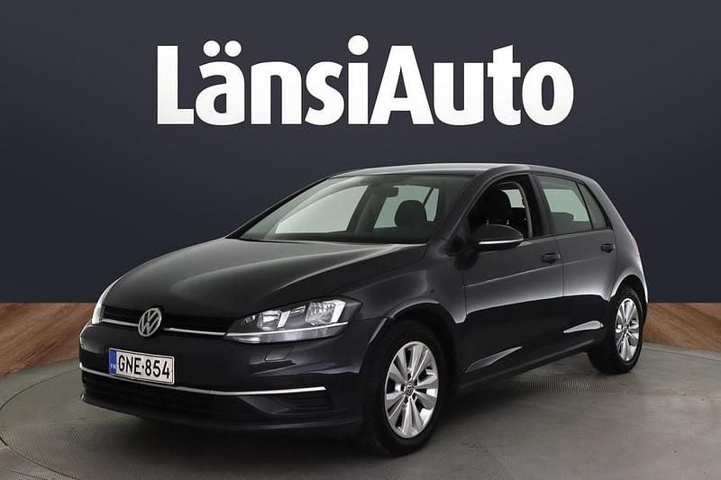Käytetty VW Golf VII Comfortline 116 HP (85 kW) 2018 Viistoperä