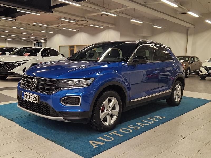 Sininen Käytetty 2018 VW T-Roc Sportline Katumaasturi | 24 900 € (Perustarjous) - Kuva 1/4