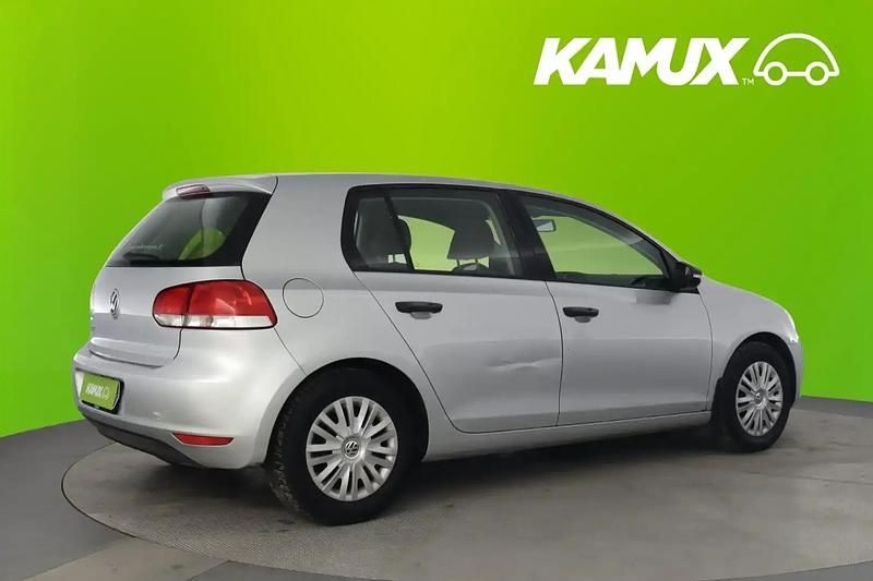 Käytetty VW Golf Trendline 80 HP (58 kW) 2009 Hopea / harmaa Sedan