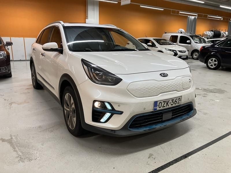 Käytetty 2019 Kia Niro Premium Katumaasturi | 15 690 € - Kuva 1/4