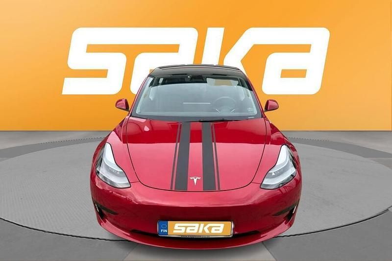 Käytetty Tesla Model 3 Standard Range Plus 239 kW (325 HP) 2023 Sedan