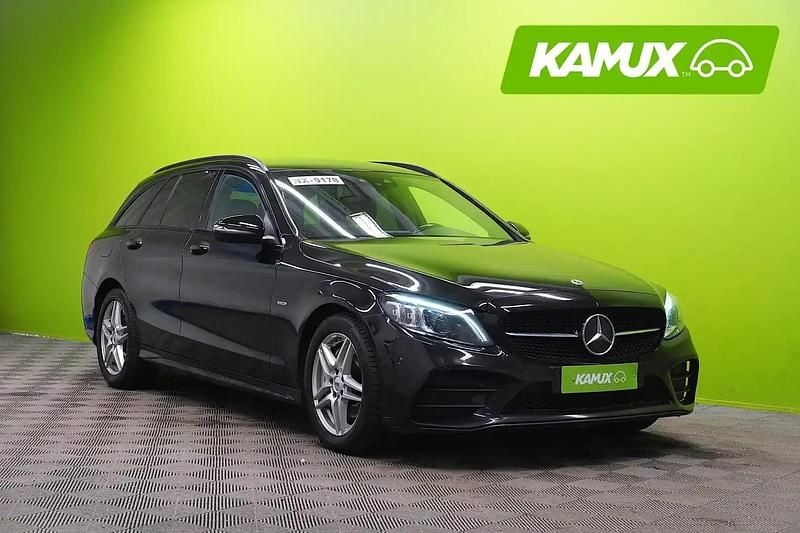 Musta Käytetty 2021 Mercedes C220 AMG Farmari | 23 870 € (Perustarjous) - Kuva 1/4