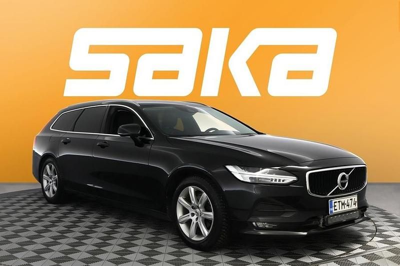 Käytetty Volvo V90 Momentum 150 HP (110 kW) 2018 Farmari