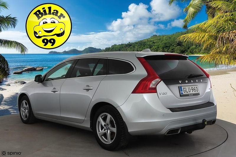 Käytetty Volvo V60 Business Edition 190 HP (139 kW) 2016 Farmari