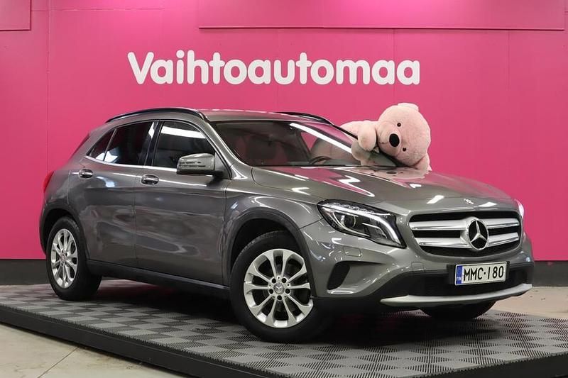Käytetty 2015 Mercedes GLA200 Business Katumaasturi | 18 700 € (Perustarjous) - Kuva 1/4