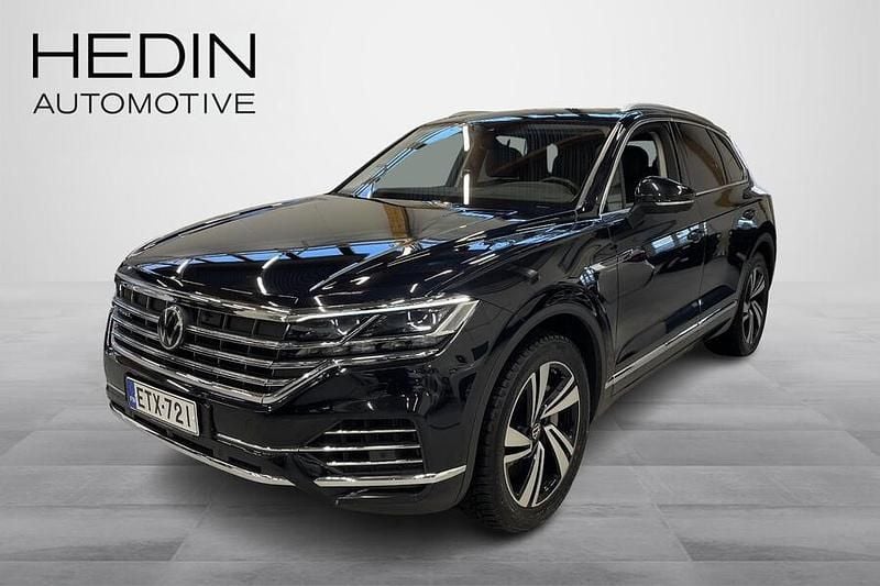 Musta Käytetty 2020 VW Touareg Elegance Katumaasturi | 41 990 € (Supertarjous) - Kuva 1/3