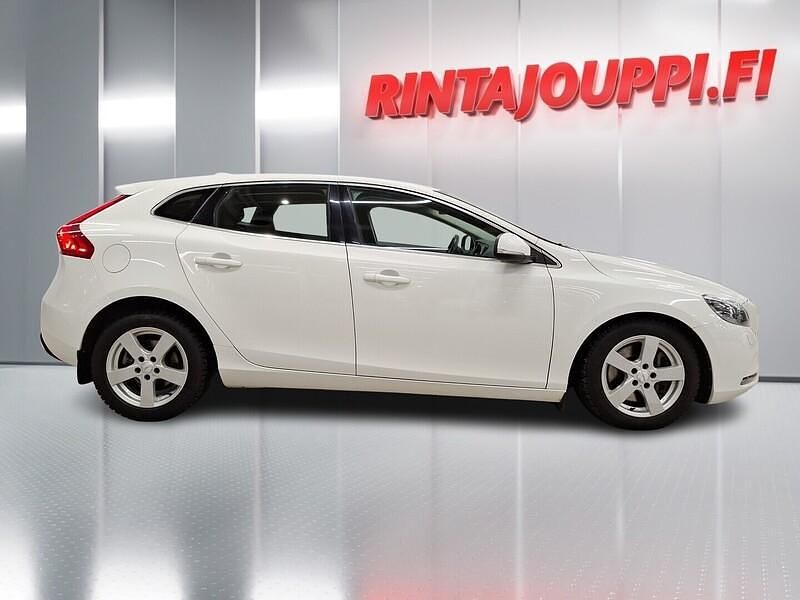 Käytetty Volvo V40 Business Edition 120 HP (88 kW) 2016 Valkoinen Viistoperä