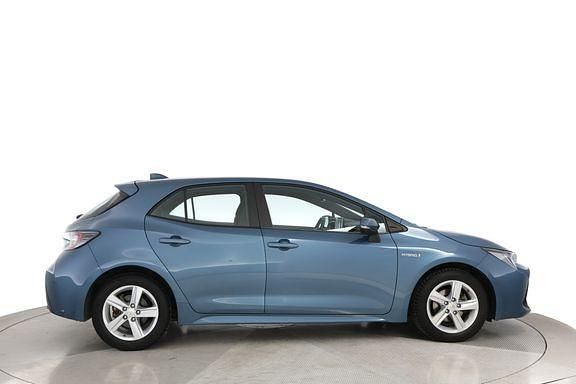 Käytetty Toyota Corolla Active 122 HP (89 kW) 2020 Sininen Viistoperä