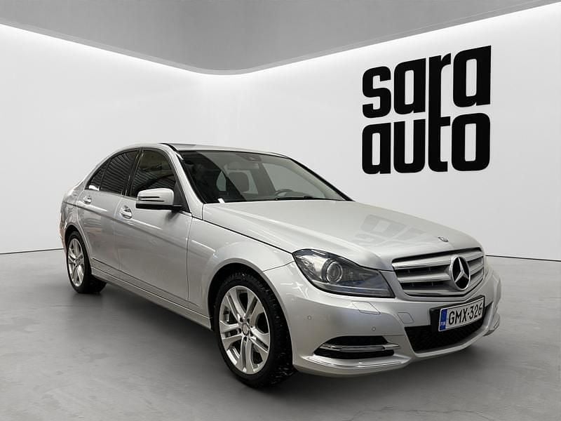 Käytetty Mercedes C220 Avantgarde 170 HP (125 kW) 2013 Sedan