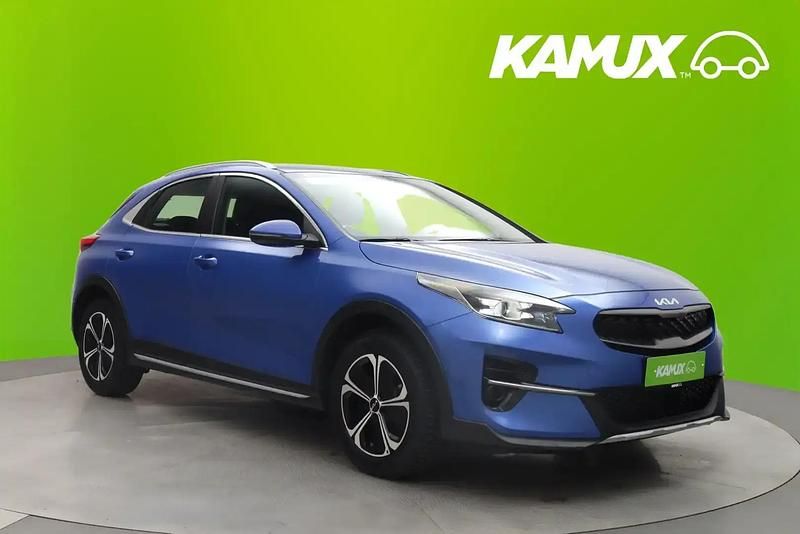Käytetty Kia XCeed 105 HP (77 kW) 2021 Sininen Katumaasturi