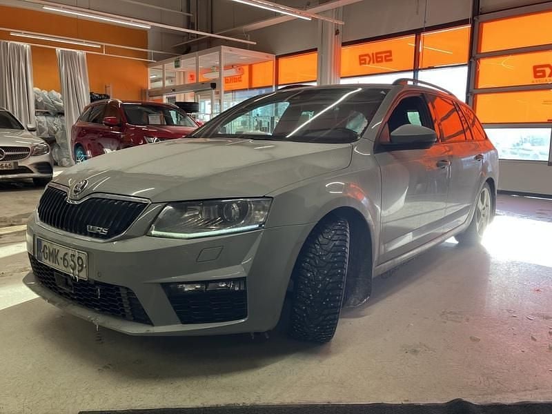 Käytetty Skoda Octavia RS 184 HP (135 kW) 2017 Farmari