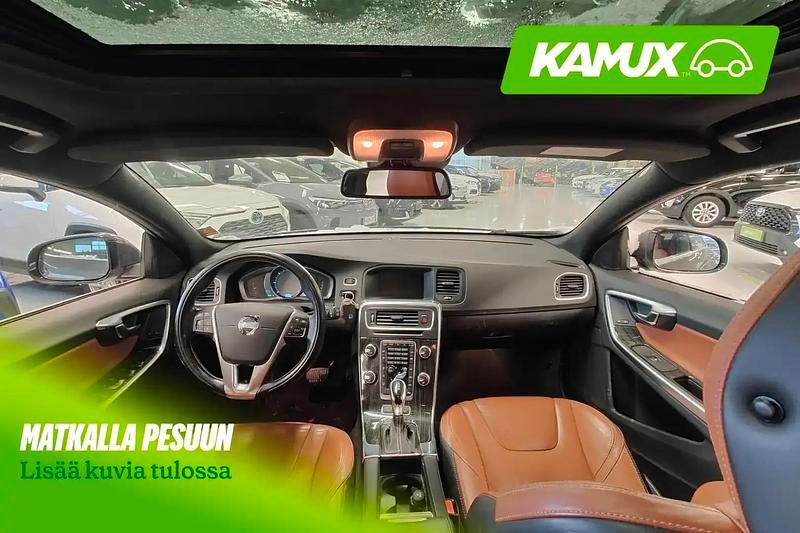 Käytetty Volvo V60 Summum 215 HP (158 kW) 2013 Hopea / harmaa Farmari