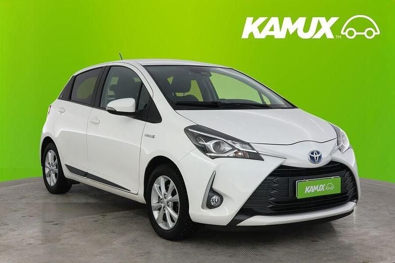 Valkoinen Käytetty 2020 Toyota Yaris Hybrid Edition Sedan | 16 500 € (Hyvä tarjous) - Kuva 1/3