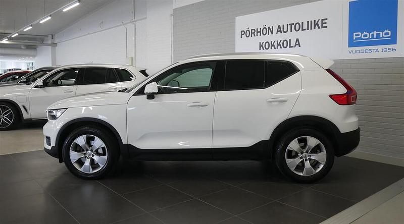 Käytetty Volvo XC40 Business Edition 150 HP (110 kW) 2018 Valkoinen Katumaasturi