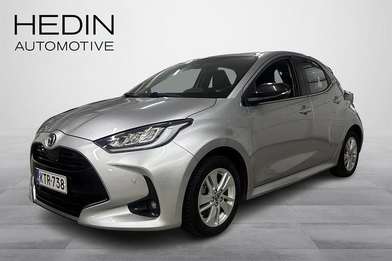 Käytetty Mazda 2 Comfort 116 HP (85 kW) 2022 Hopea Viistoperä