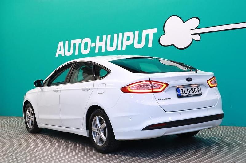 Käytetty Ford Mondeo Trend 125 HP (91 kW) 2017 Viistoperä