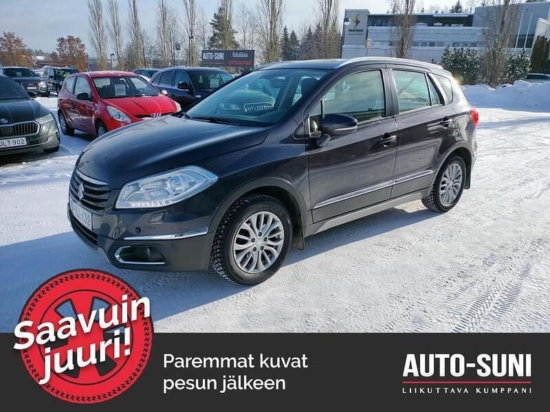 Käytetty Suzuki SX4 GLX 120 HP (88 kW) 2013 Viistoperä