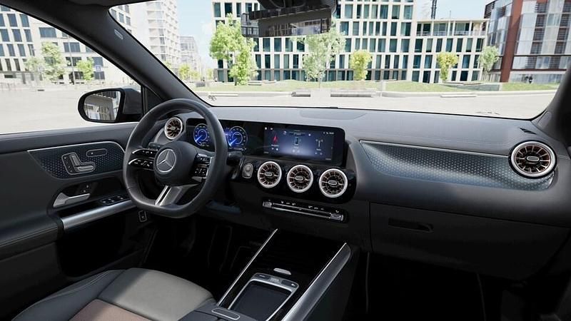 Käytetty Mercedes EQA300 Business 167 kW (228 HP) 2025 Musta Katumaasturi