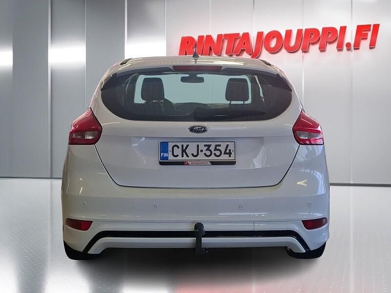 Käytetty Ford Focus ST-Line 125 HP (91 kW) 2017 Viistoperä