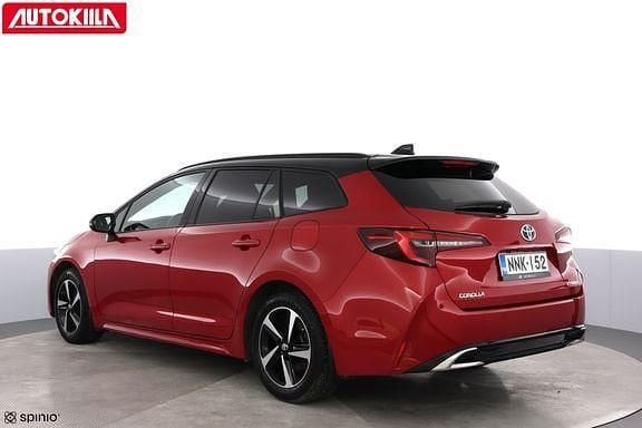 Käytetty Toyota Corolla Style 140 HP (102 kW) 2024 Punainen Farmari