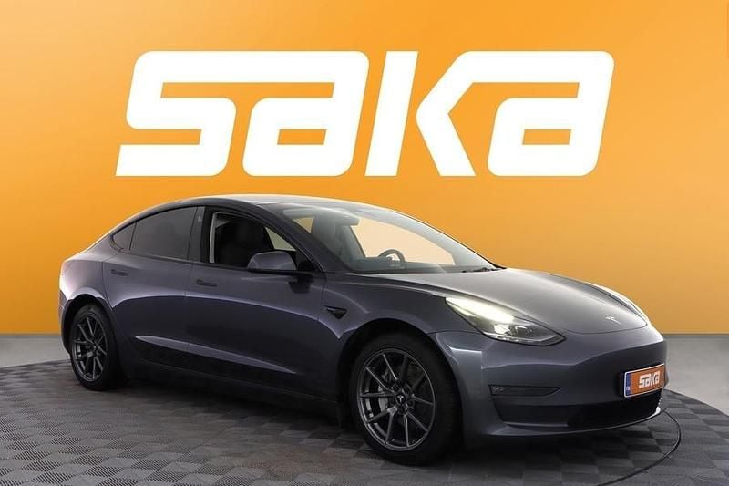 Käytetty Tesla Model 3 Long Range AWD 258 kW (351 HP) 2021 Sedan