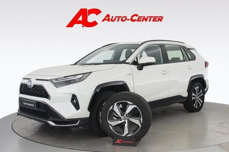 Valkoinen Käytetty 2022 Toyota RAV4 Hybrid Active Katumaasturi | 41 850 € (Perustarjous) - Kuva 1/4