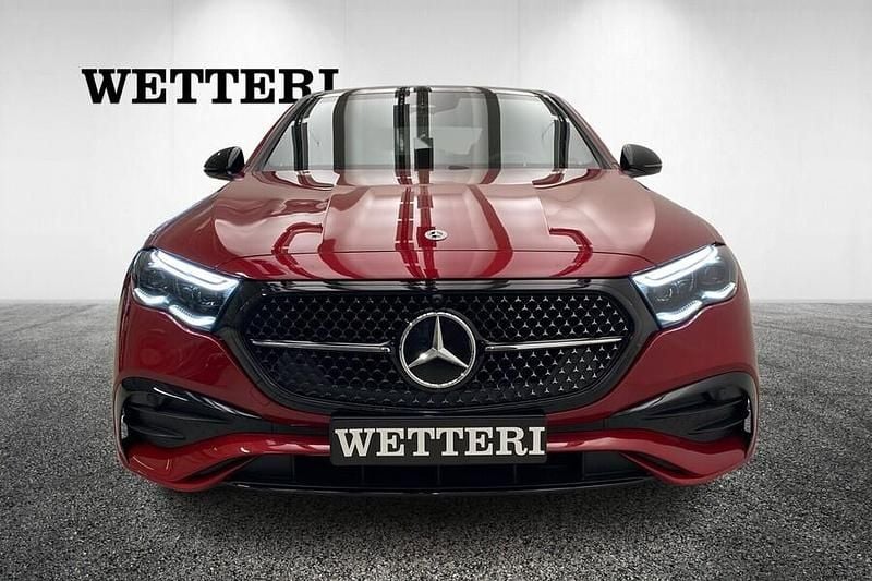 Käytetty Mercedes E300 Business 313 HP (230 kW) 2025 Punainen Sedan