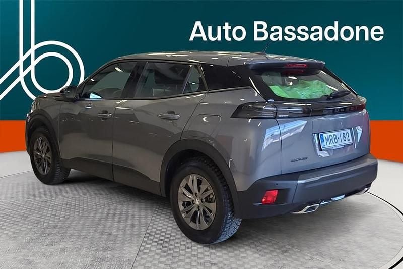 Käytetty Peugeot 2008 Active 131 HP (96 kW) 2024 Katumaasturi