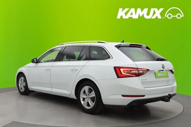 Käytetty Skoda Superb LAURIN & KLEMENT 190 HP (139 kW) 2018 Valkoinen Farmari