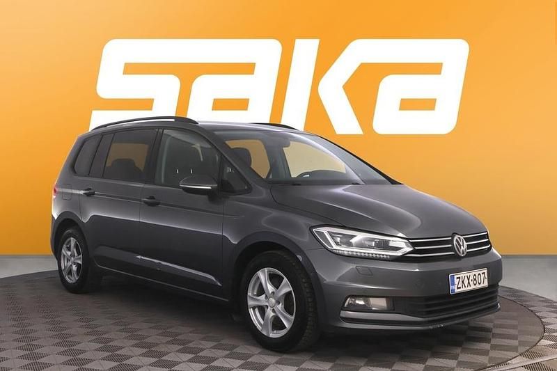Käytetty VW Touran Comfortline 116 HP (85 kW) 2017 Tila-auto