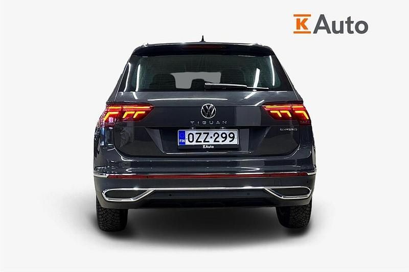 Käytetty VW Tiguan Business 245 HP (180 kW) 2023 Katumaasturi