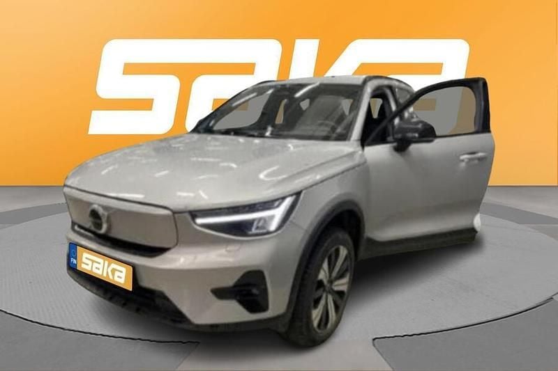 Käytetty 2023 Volvo XC40 Plus Katumaasturi | 33 900 € (Supertarjous) - Kuva 1/1